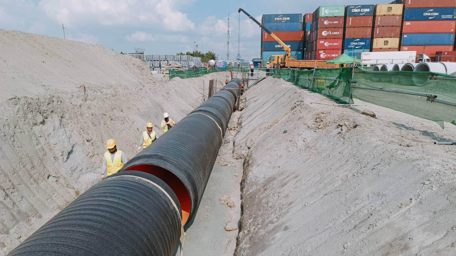 East Access Road Manila International Container Terminal - MICT